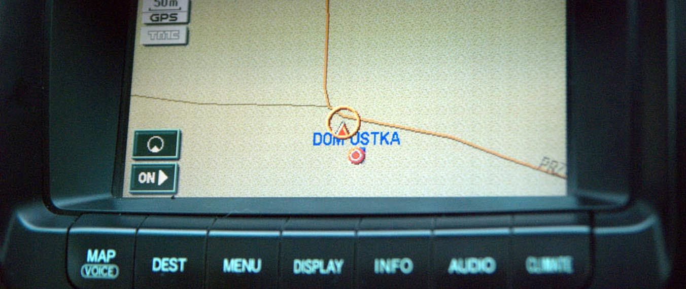 nawigacja samochodowa z opisem miejsca wyruszenia na rejs w Chorwacji